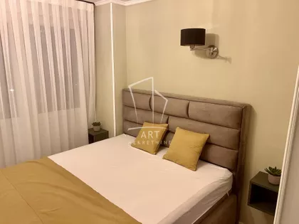 Ustanička | 4zida.rs