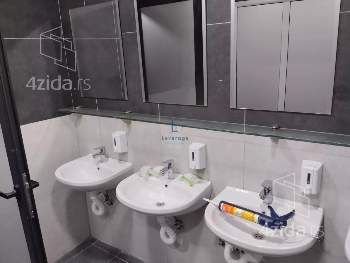 Šestosoban stan | 4zida