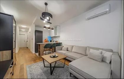 Vukov Spomenik | 4zida.rs