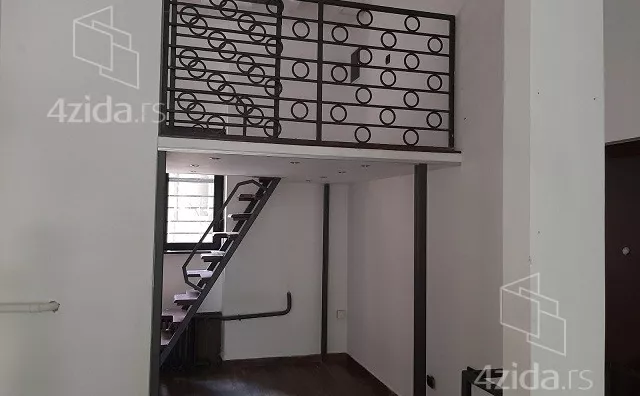 Lokal | 4zida