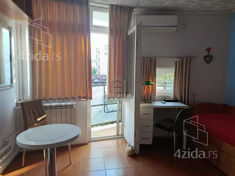 Garsonjera | 4zida