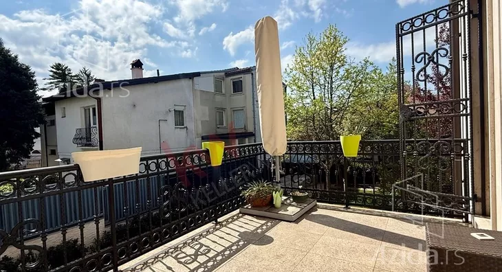 4-etažna kuća | 4zida