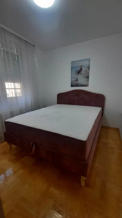 Trg Fontana | 4zida.rs