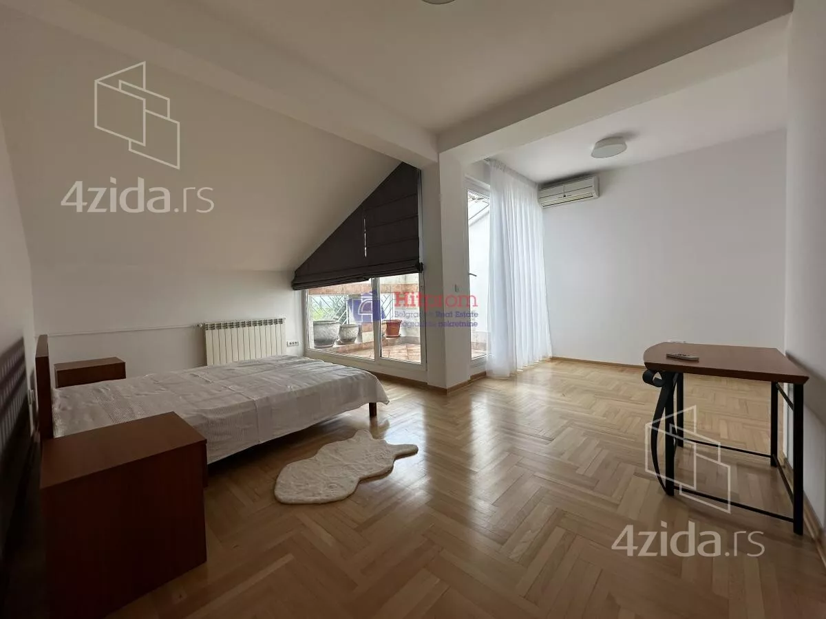 Šestosoban stan | 4zida