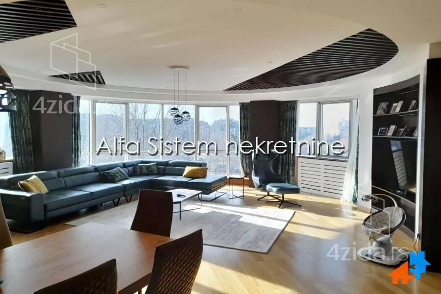 Šestosoban stan | 4zida