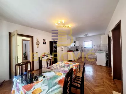 Surčin (mesto) | 4zida.rs