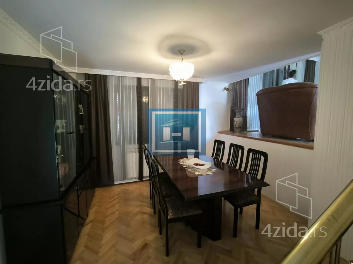 Kuća | 4zida