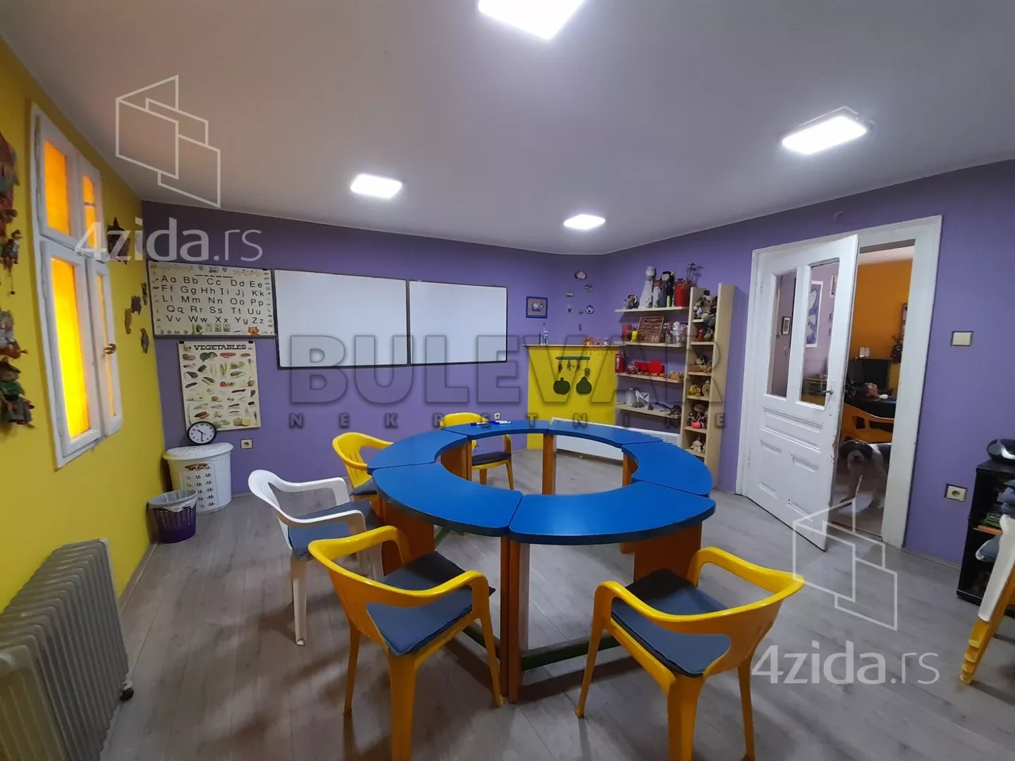 Lokal | 4zida