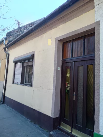 Mala Amerika | 4zida.rs