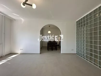 Dunavski kej | 4zida.rs