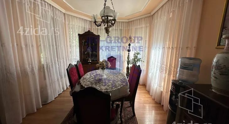 3-etažna kuća | 4zida