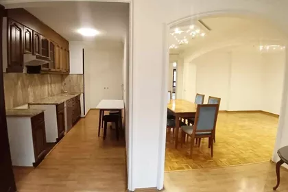 Golsvordijeva bb | 4zida.rs