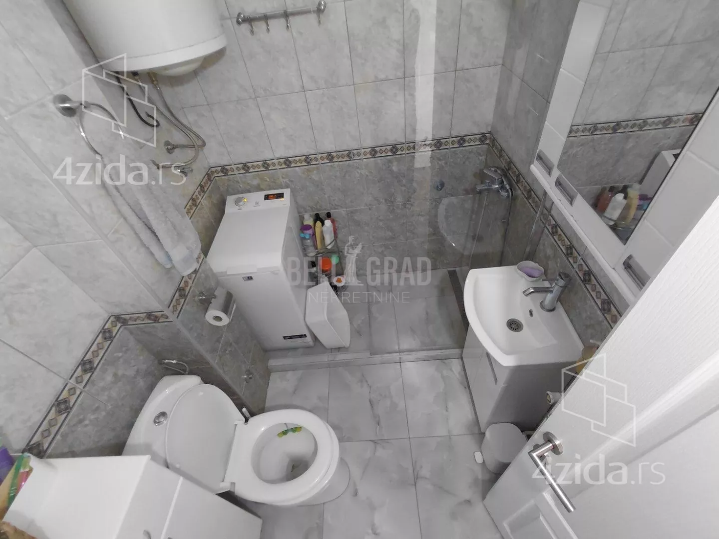 Troiposoban stan | 4zida