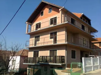 Varoško Brdo | 4zida.rs