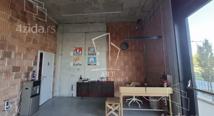 Lokal | 4zida