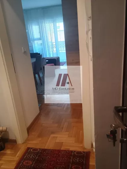 Gvozdićeva | 4zida.rs