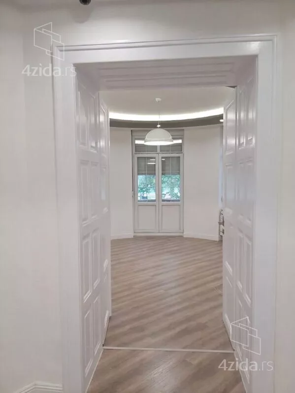 Šestosoban stan | 4zida