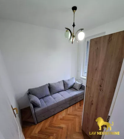 ŽITNI TRG | 4zida.rs
