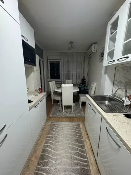 Gradske lokacije | 4zida.rs