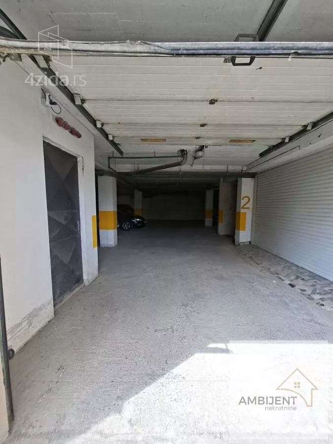 Garaža | 4zida