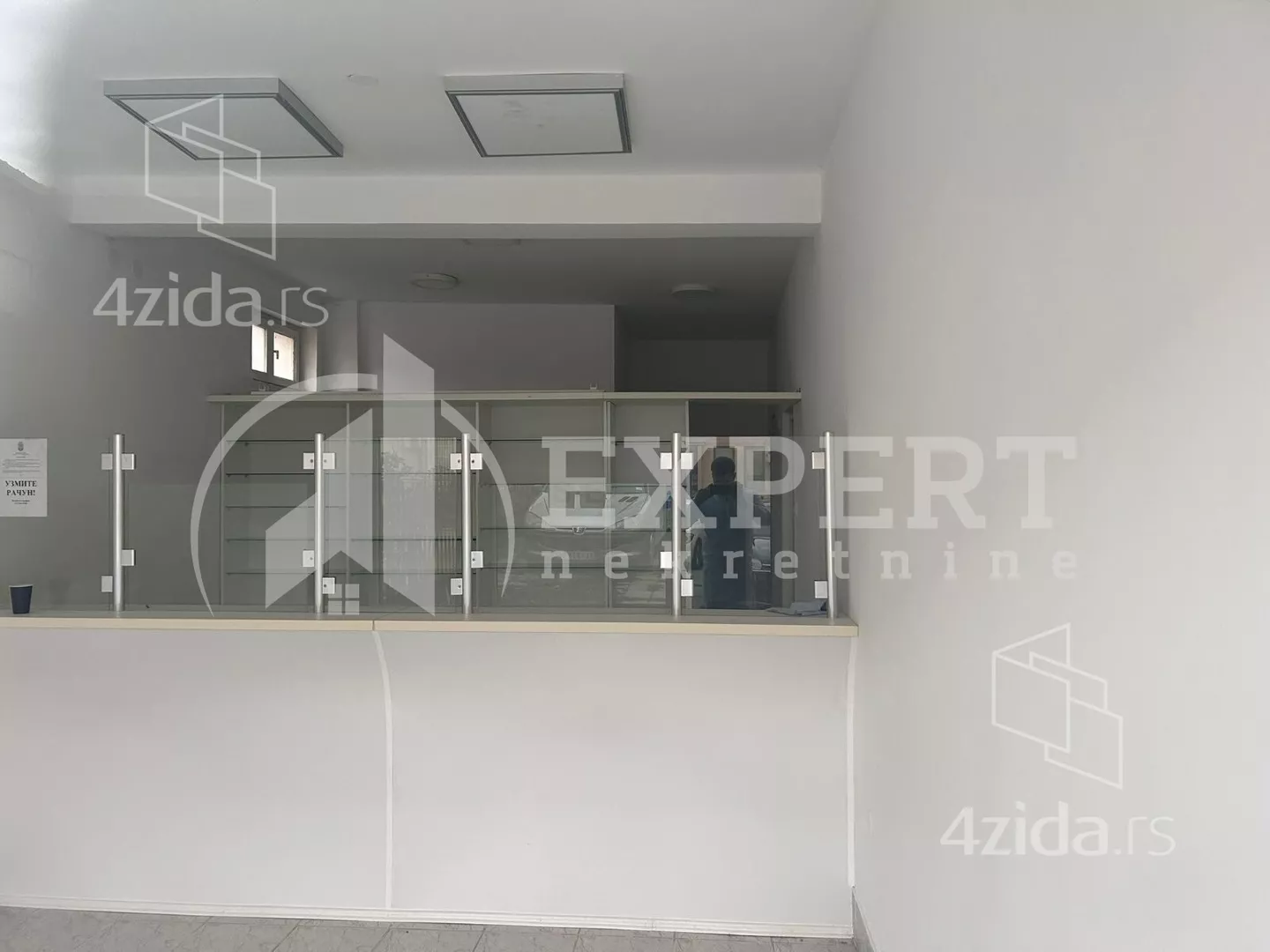 Lokal | 4zida
