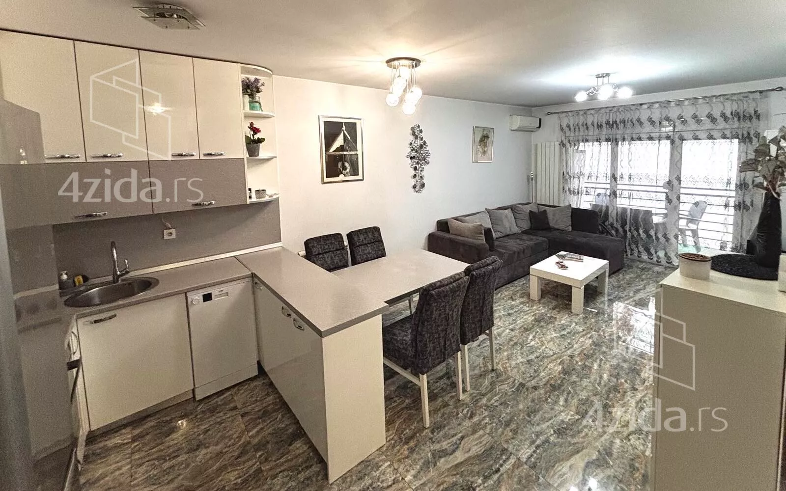 Trosoban stan | 4zida