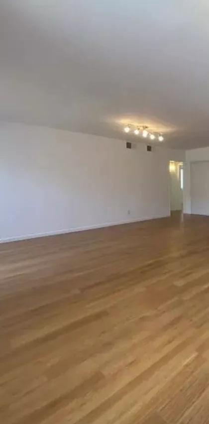 Crveni Krst Vračar | 4zida.rs