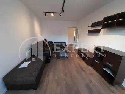 Cara Dušana | 4zida.rs