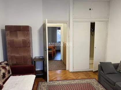 Radnih akcija | 4zida.rs