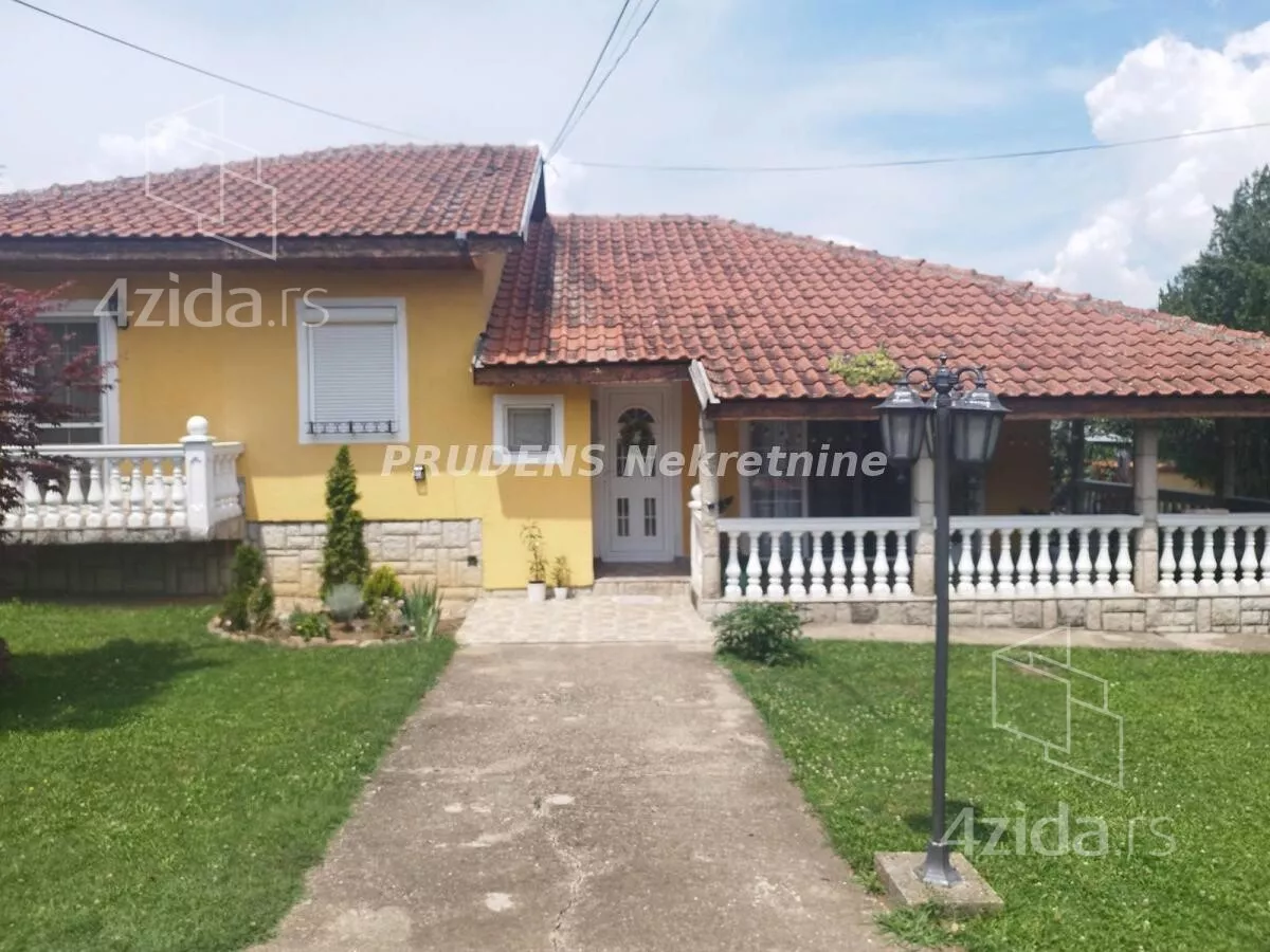 Kuća | 4zida