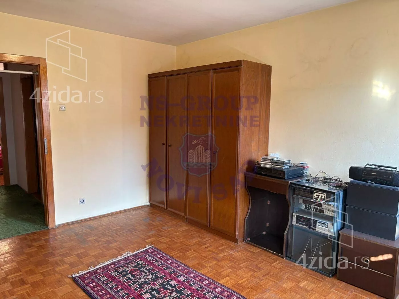 Petosoban stan | 4zida