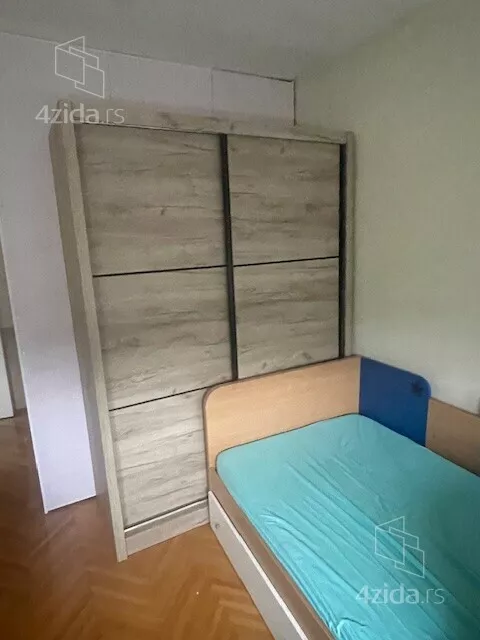 Kragujevac, Gradske lokacije, Erdoglija, Kopaonička 9 - 8