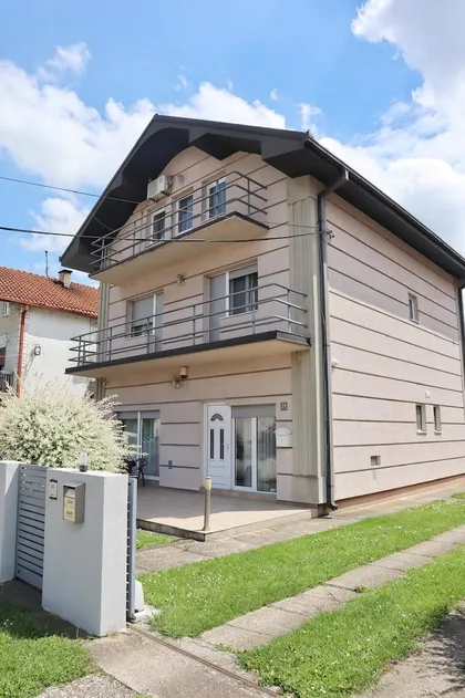 Loznica - Centar | 4zida.rs