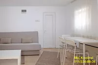 Šestosoban stan | 4zida