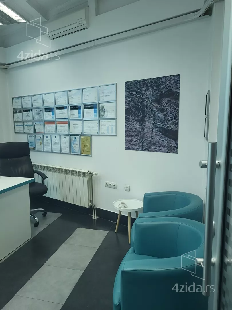 Poslovni prostor | 4zida