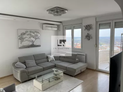 Golf Naselje | 4zida.rs