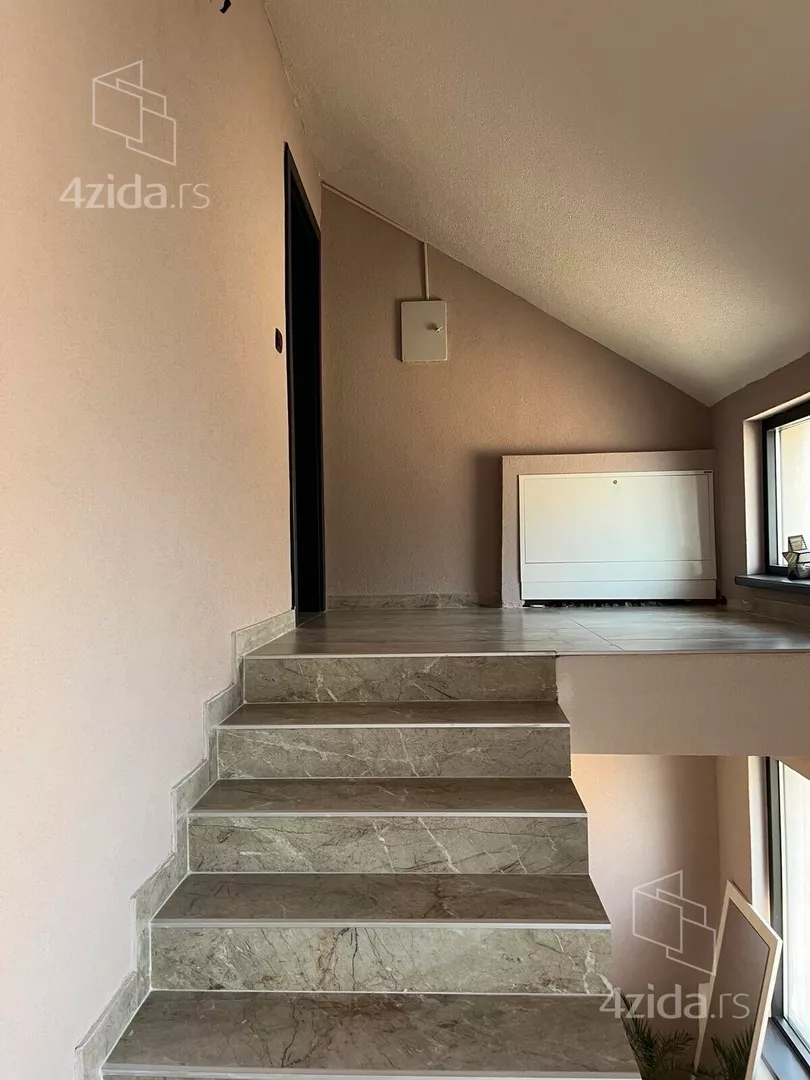 4-etažna kuća | 4zida