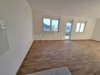 Veternička Rampa | 4zida.rs