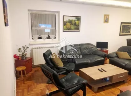 Učiteljsko Naselje | 4zida.rs