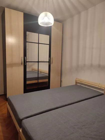 Rentgenova | 4zida.rs