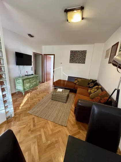 Karađorđeva | 4zida.rs