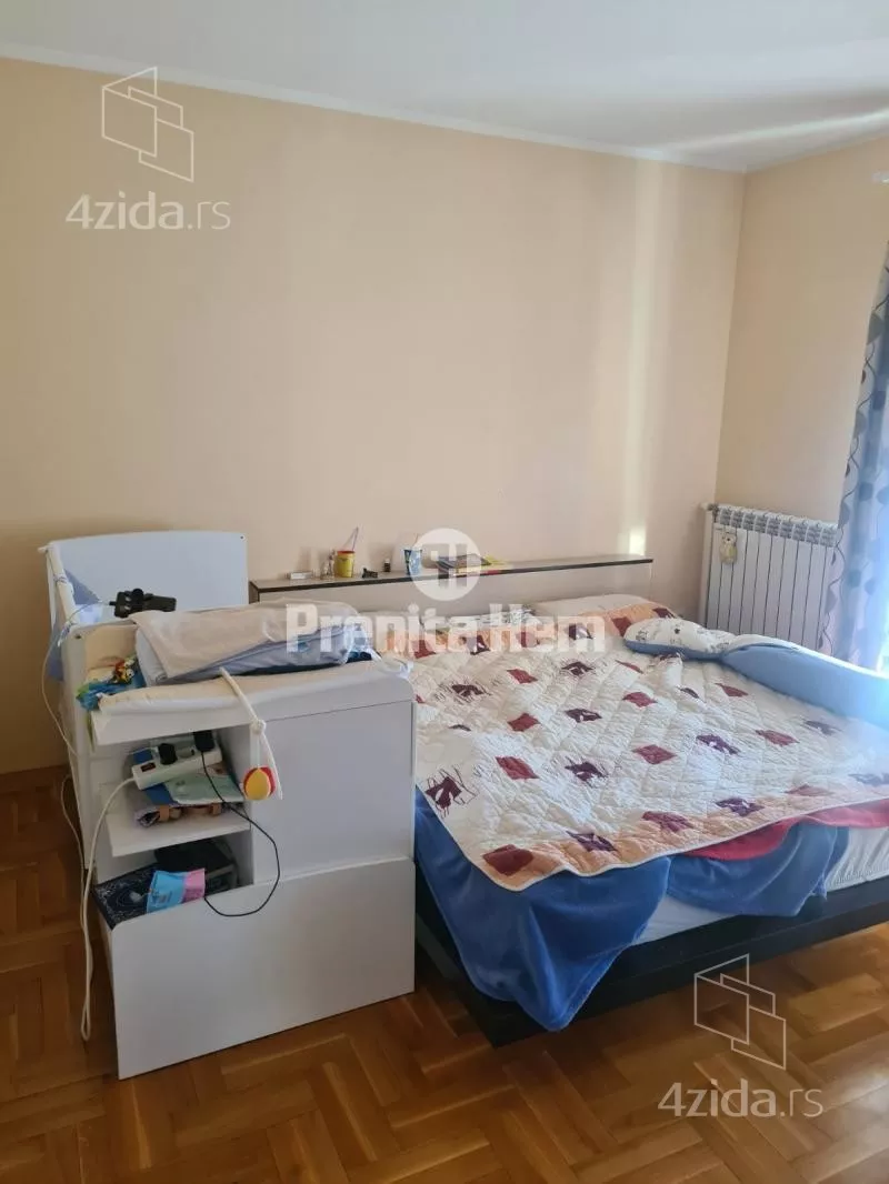 4-etažna kuća | 4zida