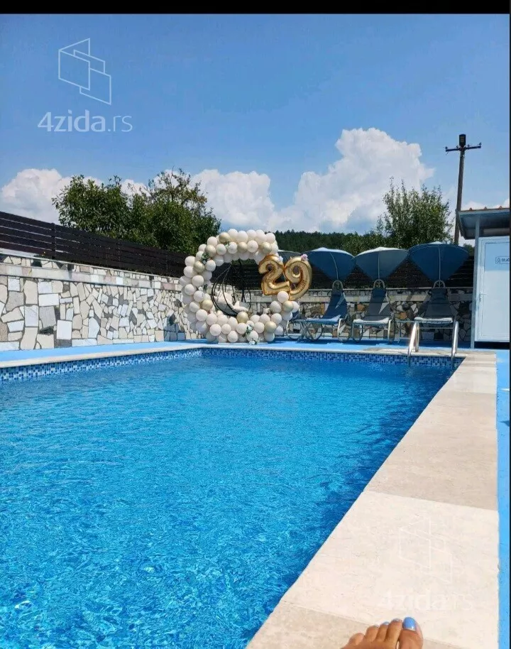 5-etažna kuća | 4zida