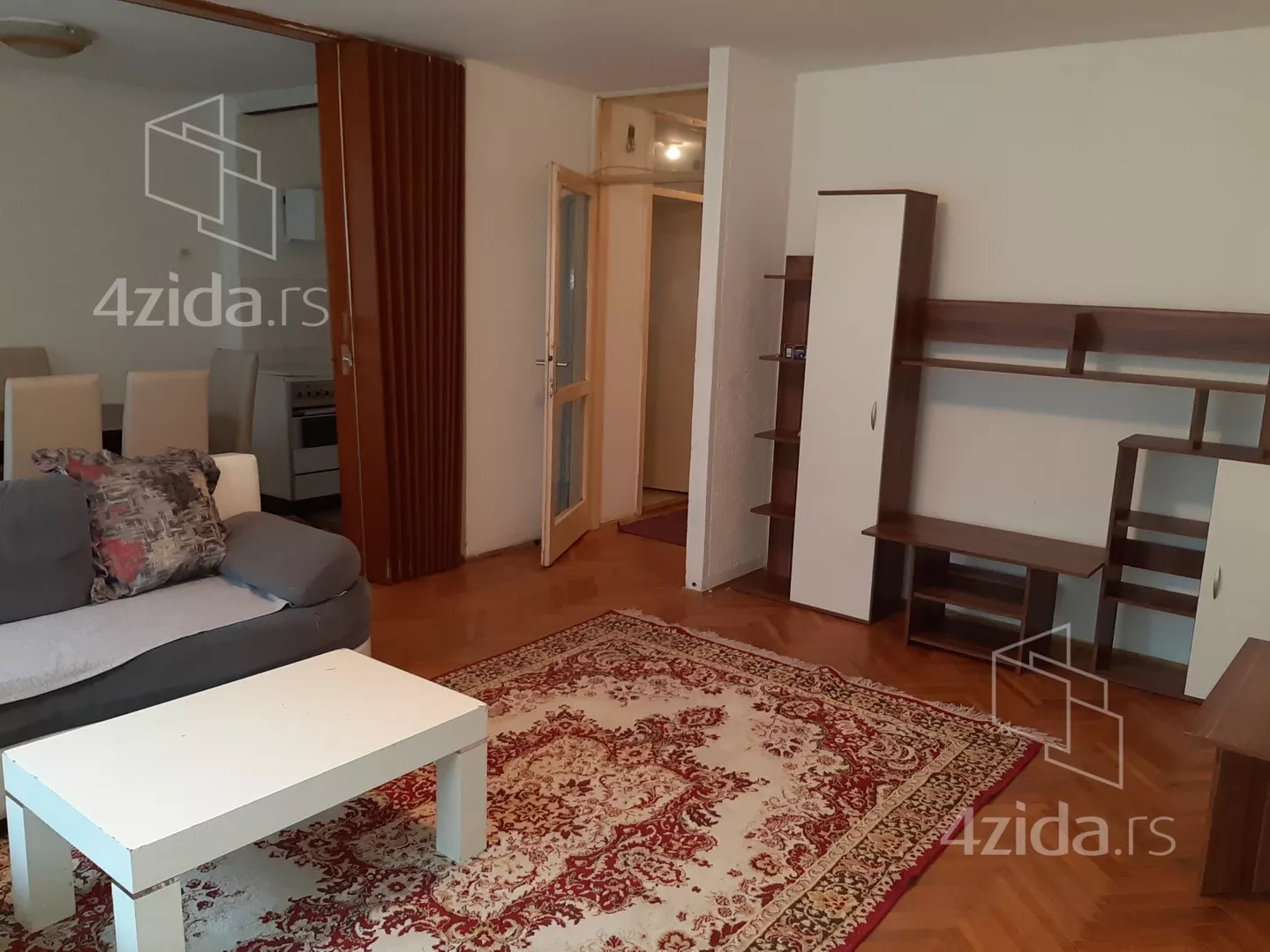 Troiposoban stan | 4zida