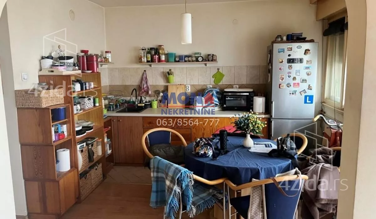 Dvoiposoban stan | 4zida