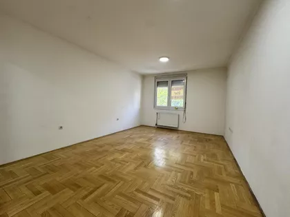 Adamovićevo Naselje | 4zida.rs