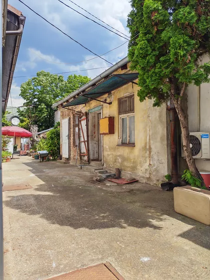 Tikveška 10 | 4zida.rs