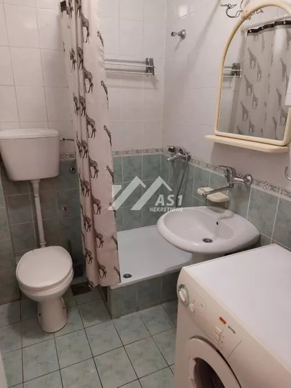 Šumadijska | 4zida.rs