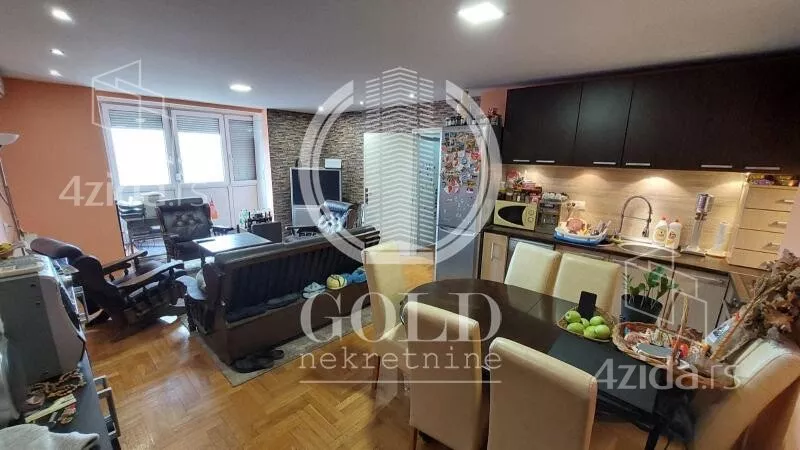 Dvoiposoban stan | 4zida