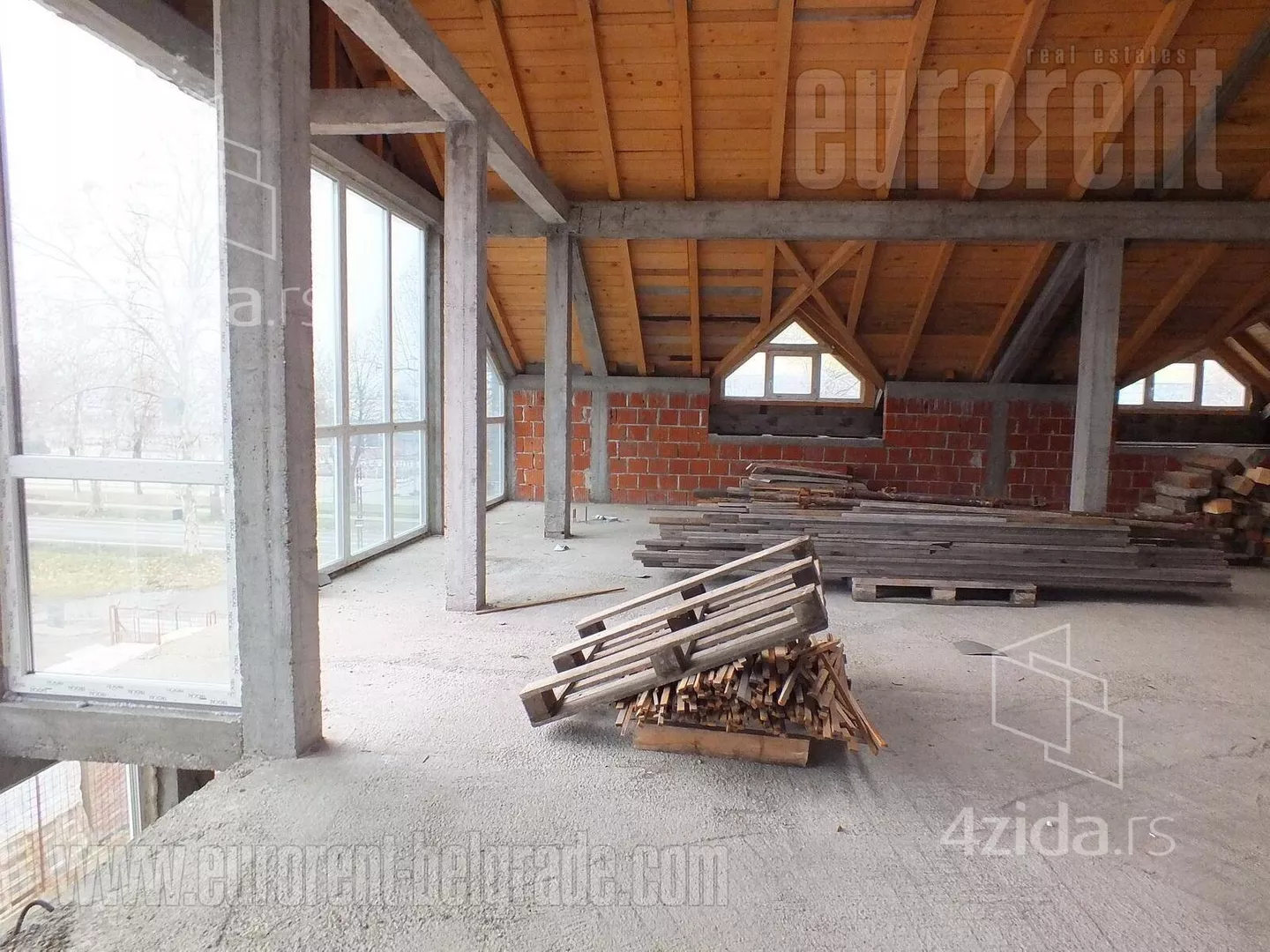 Poslovni prostor | 4zida